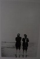 Выставка «Рене Магритт и фотография», фотография «Стопоходящие»